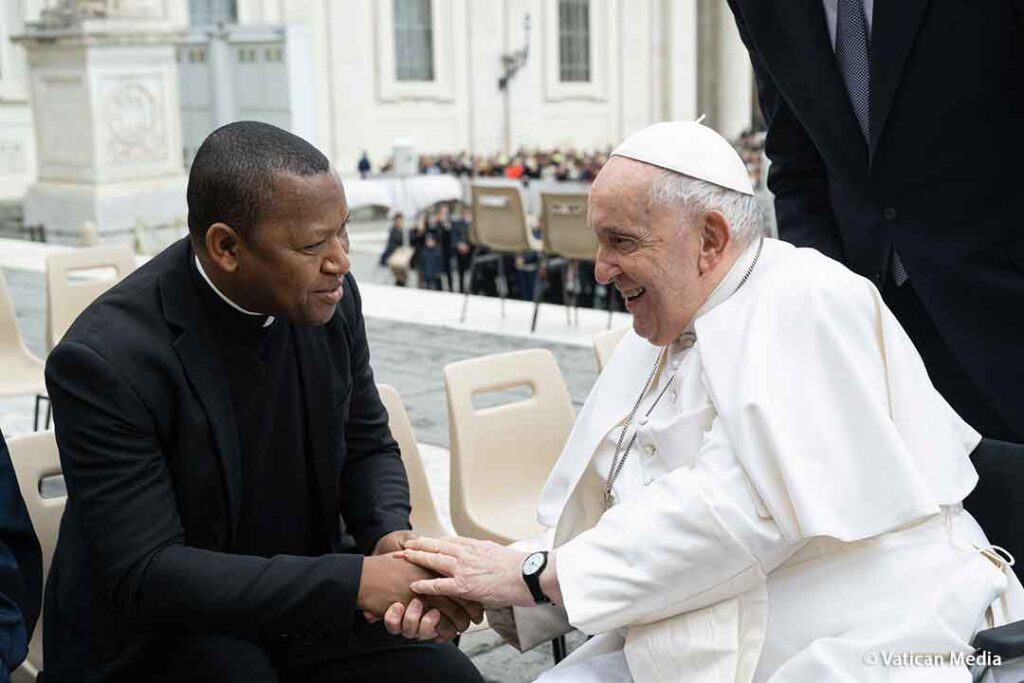 Francisco mantuvo una estrecha relación con la Iglesia de la periferia y visitó Asia y África en varias ocasiones